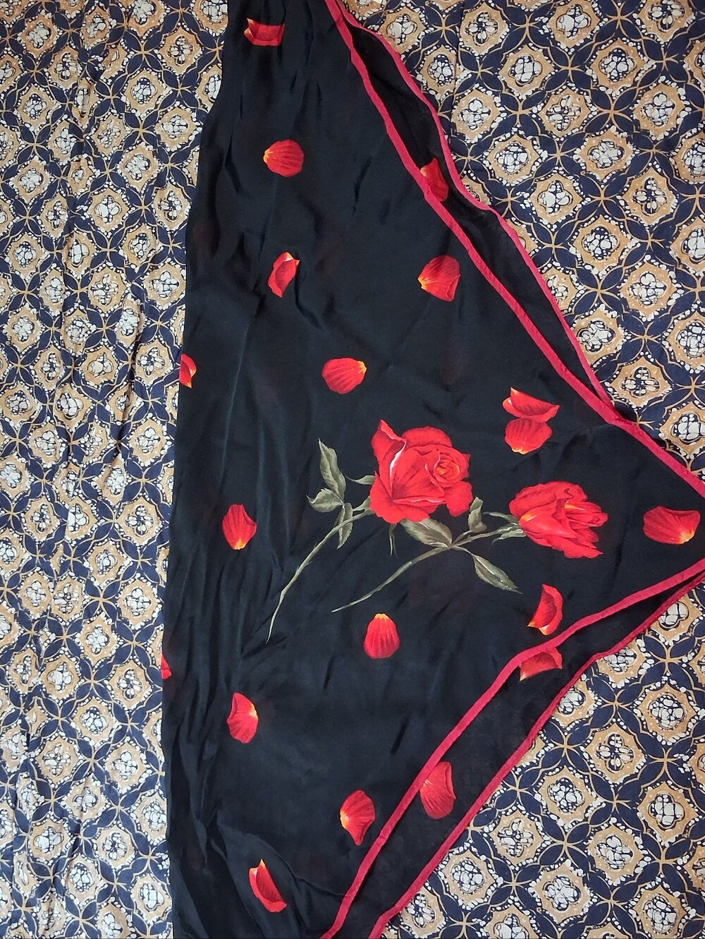 1990s vintage NWT silk rose scarf